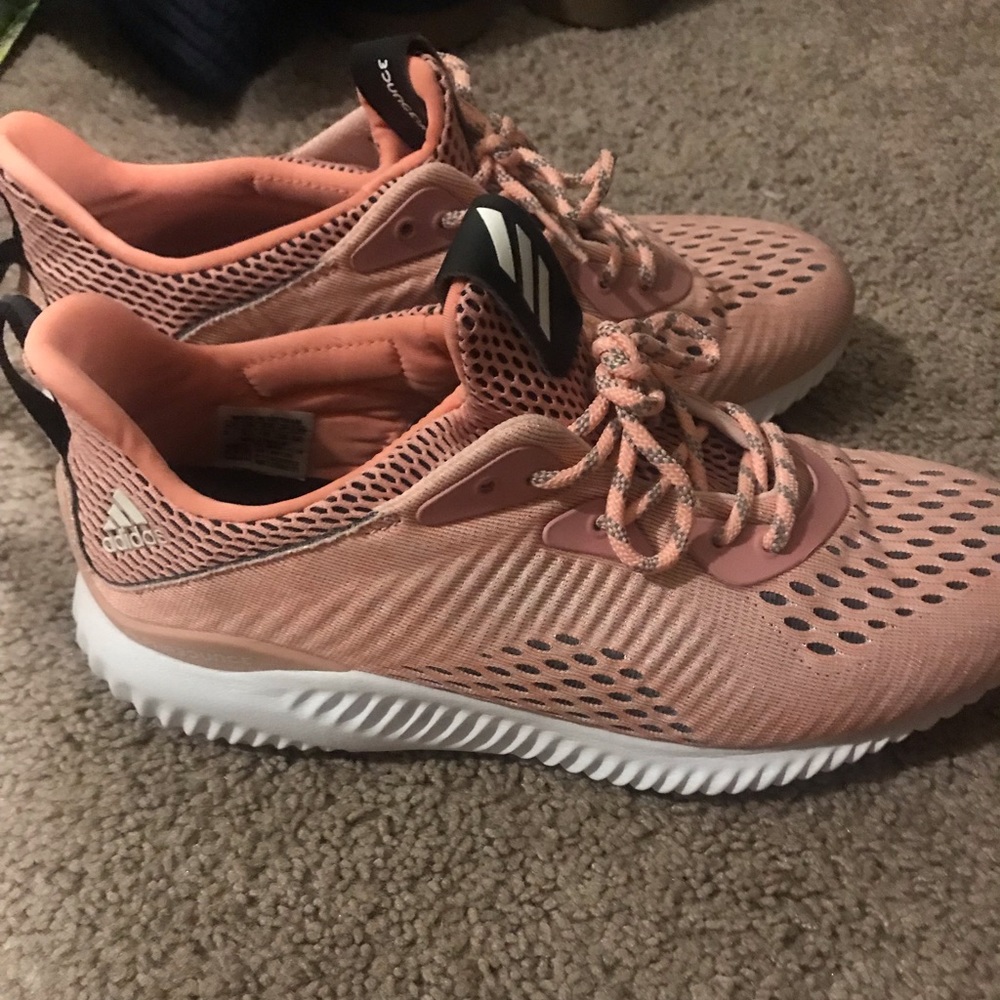 Adidas alphabounce